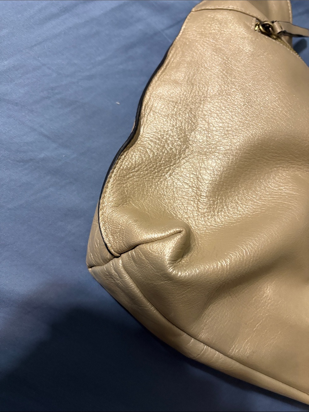 Leather Floral-Embossed Shoulder Bag in Cream by Firenze Bella. All leather.Used - Picture 16 of 16
